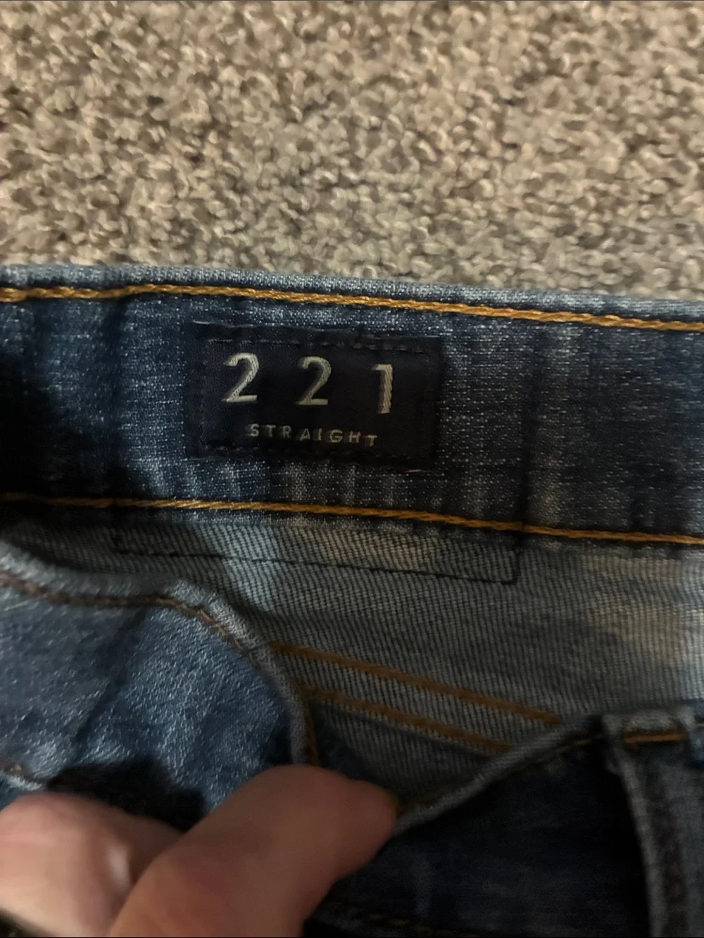 Lucky Brand Men's Straight Jeans in Medium Blue Wash